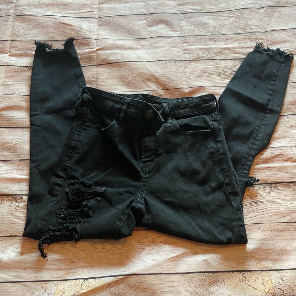 American Eagle hi rise black distressed jeans size 10 short